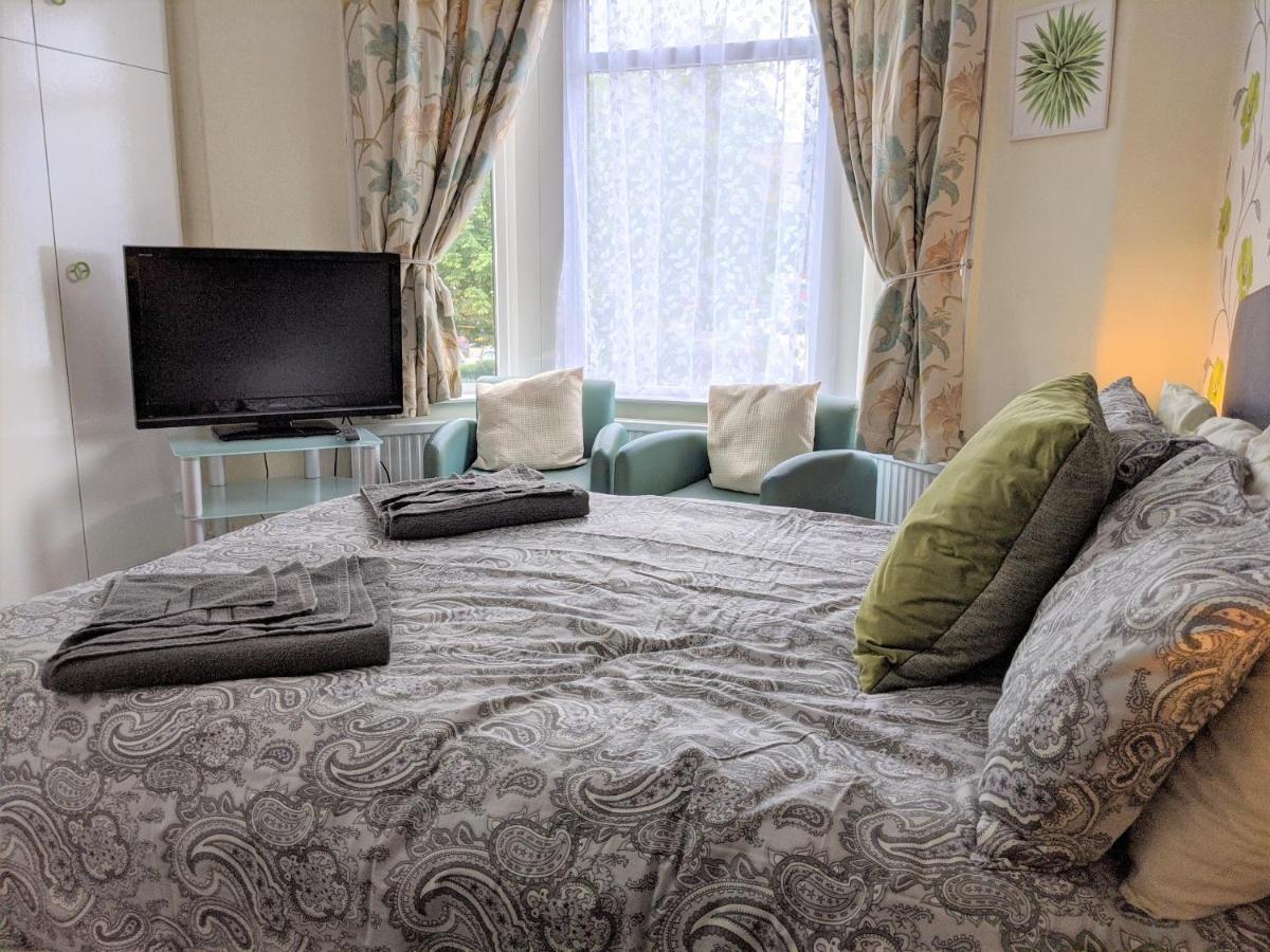 Kirk Lea Bed & Breakfast Halifax Dış mekan fotoğraf
