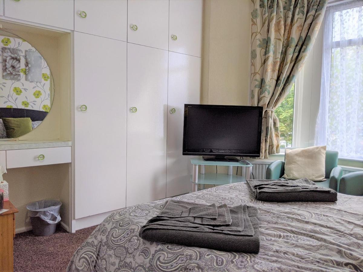 Kirk Lea Bed & Breakfast Halifax Dış mekan fotoğraf